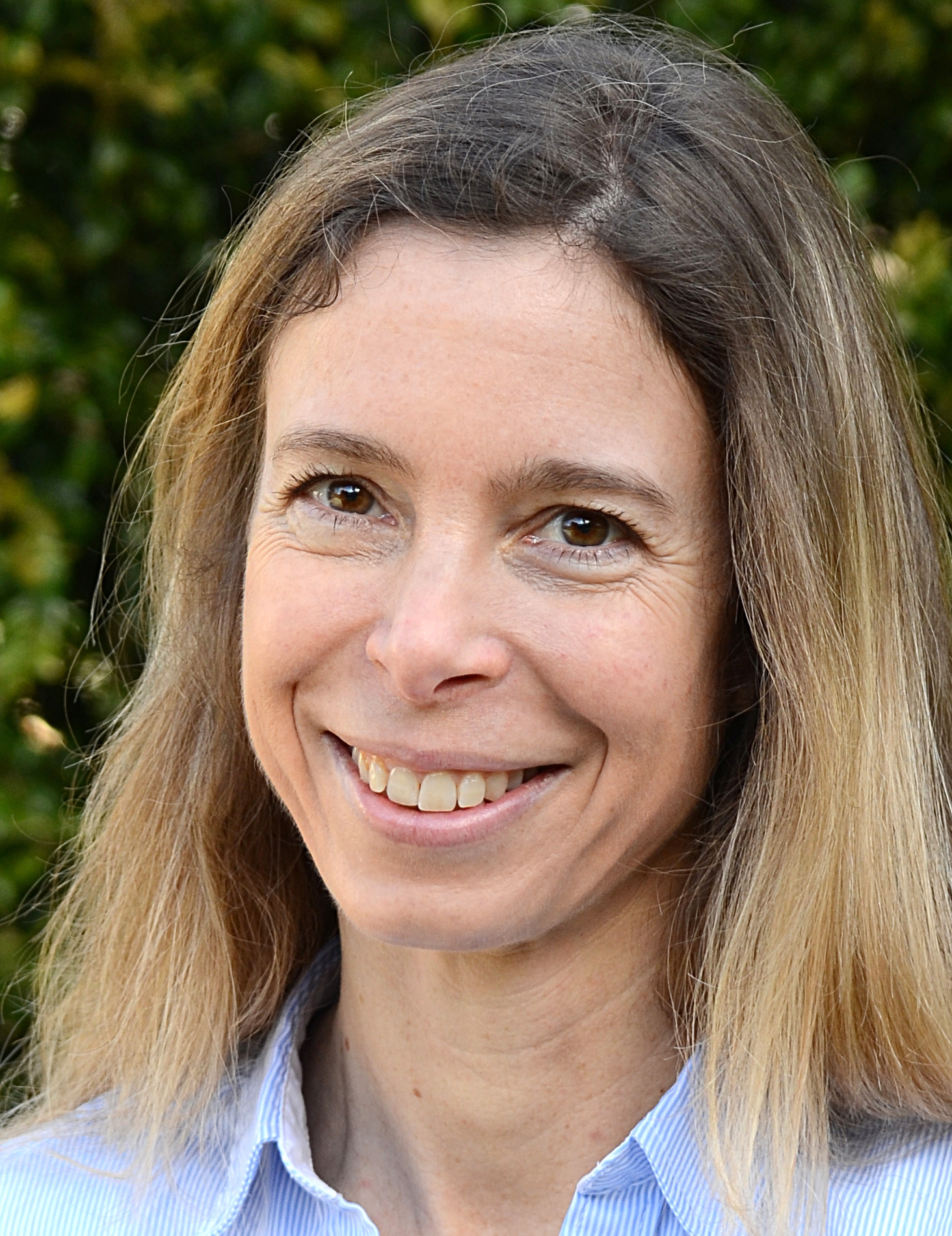 Hubach, Angela